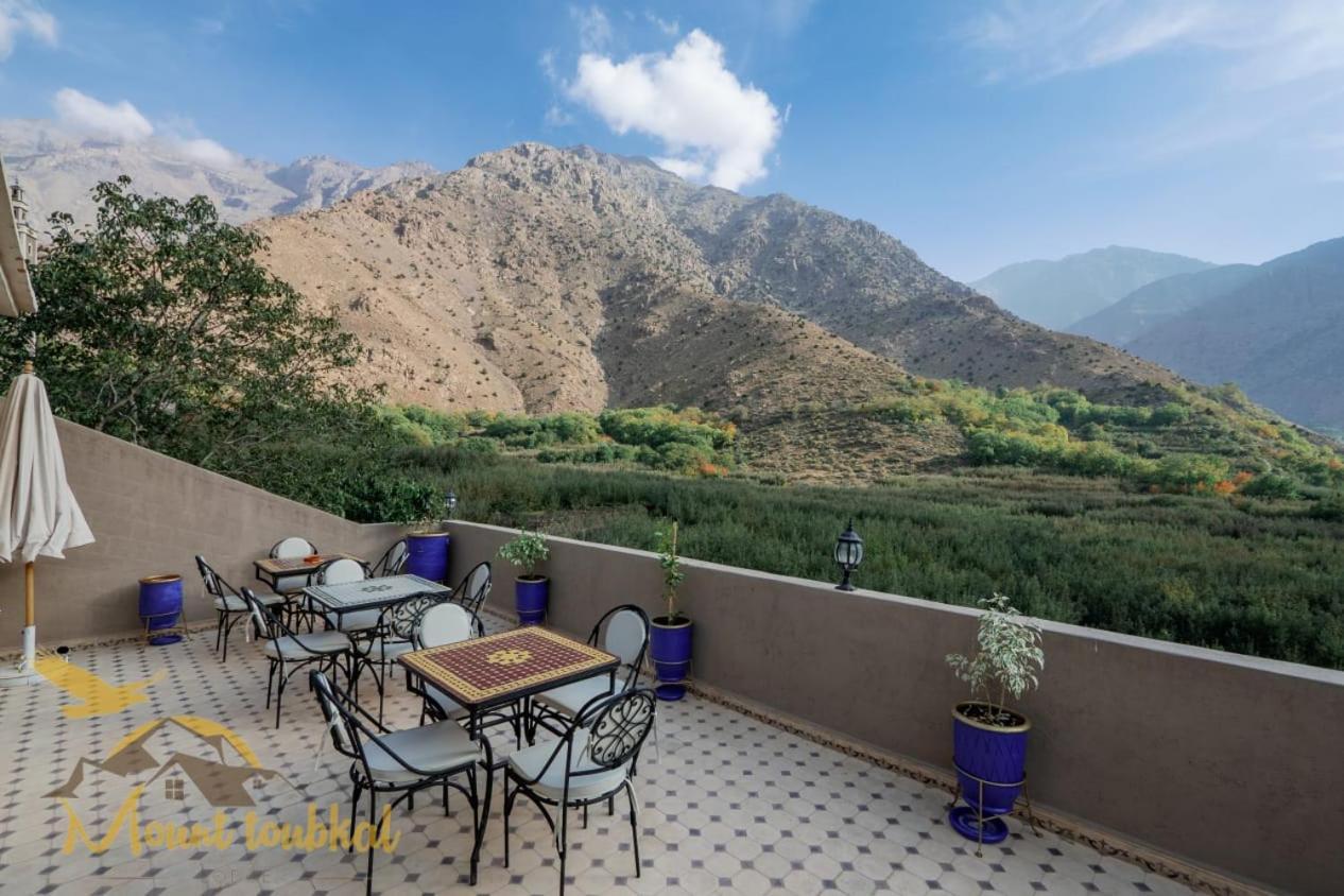 Mount Toubkal Lodge イムリル エクステリア 写真