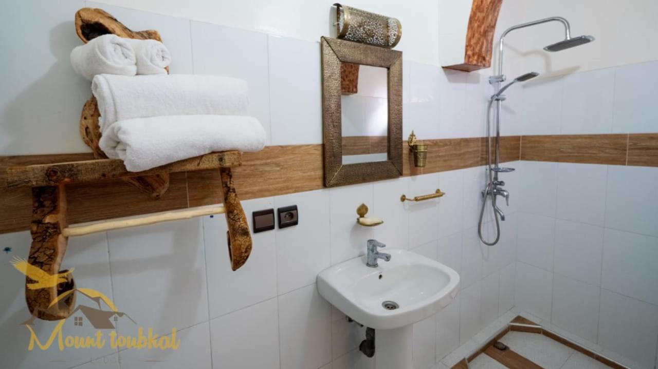Mount Toubkal Lodge イムリル エクステリア 写真