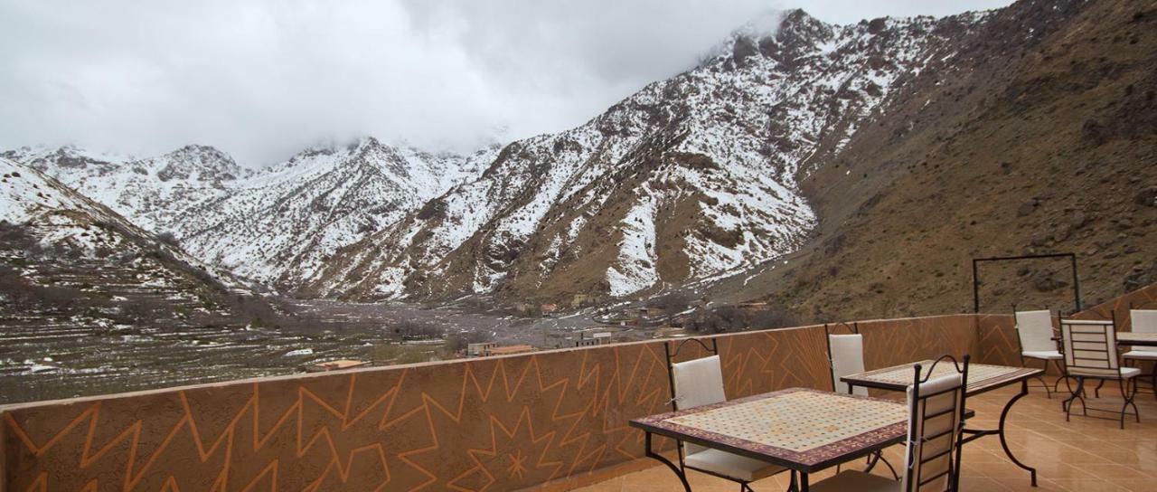 Mount Toubkal Lodge イムリル エクステリア 写真