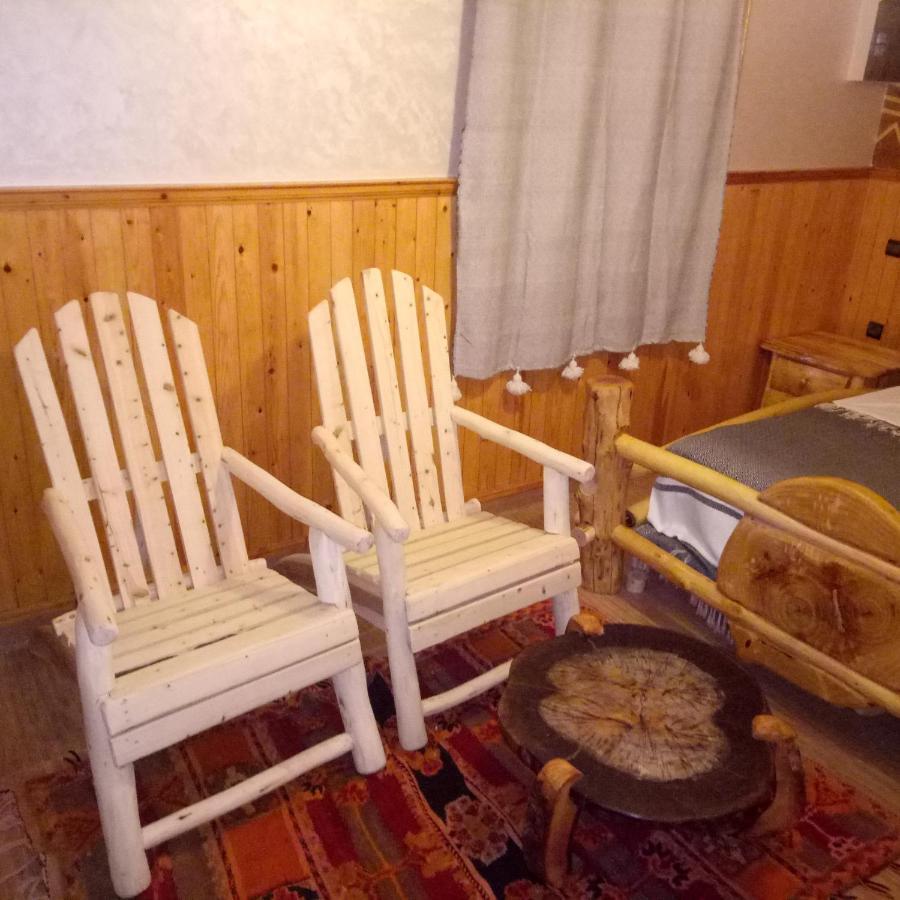 Mount Toubkal Lodge イムリル エクステリア 写真